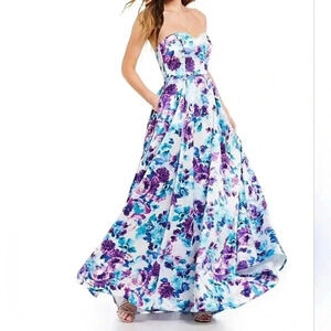 Bee Darlin Floral Strapless Dress
